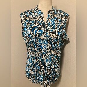 East 5th Blue, Black & White Floral Sleeveless V-Neck Blouse